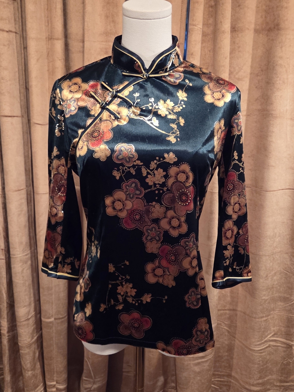 Vintage Laogudai Mandarin Collar Frog Button Satin Blouse Asian Y2K Boho. Lg